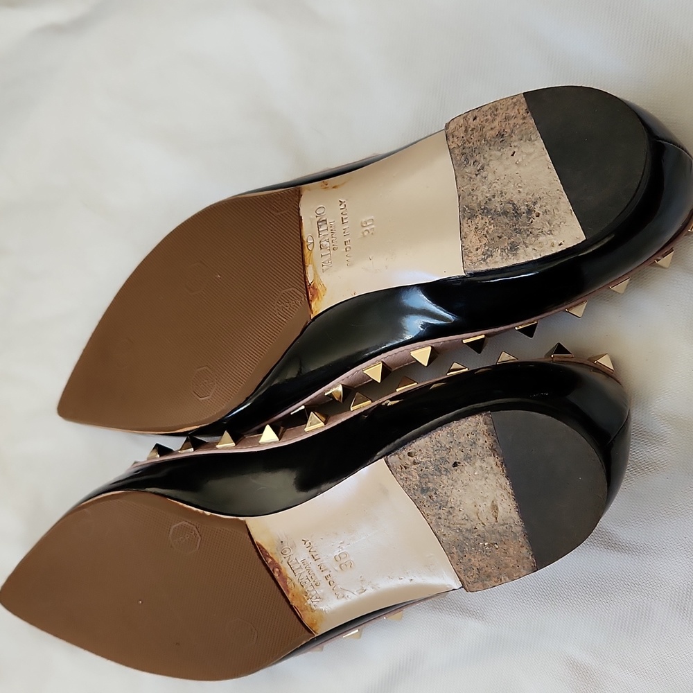 Valentino Garavani Black Patent Rockstud Ballet Flats - Picture 4 of 9
